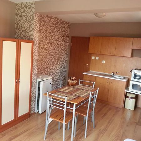 Hristovi Apartments & Studios Pomorie Luaran gambar