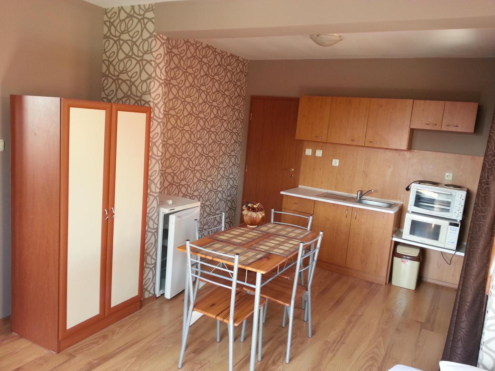 Hristovi Apartments & Studios Pomorie Luaran gambar