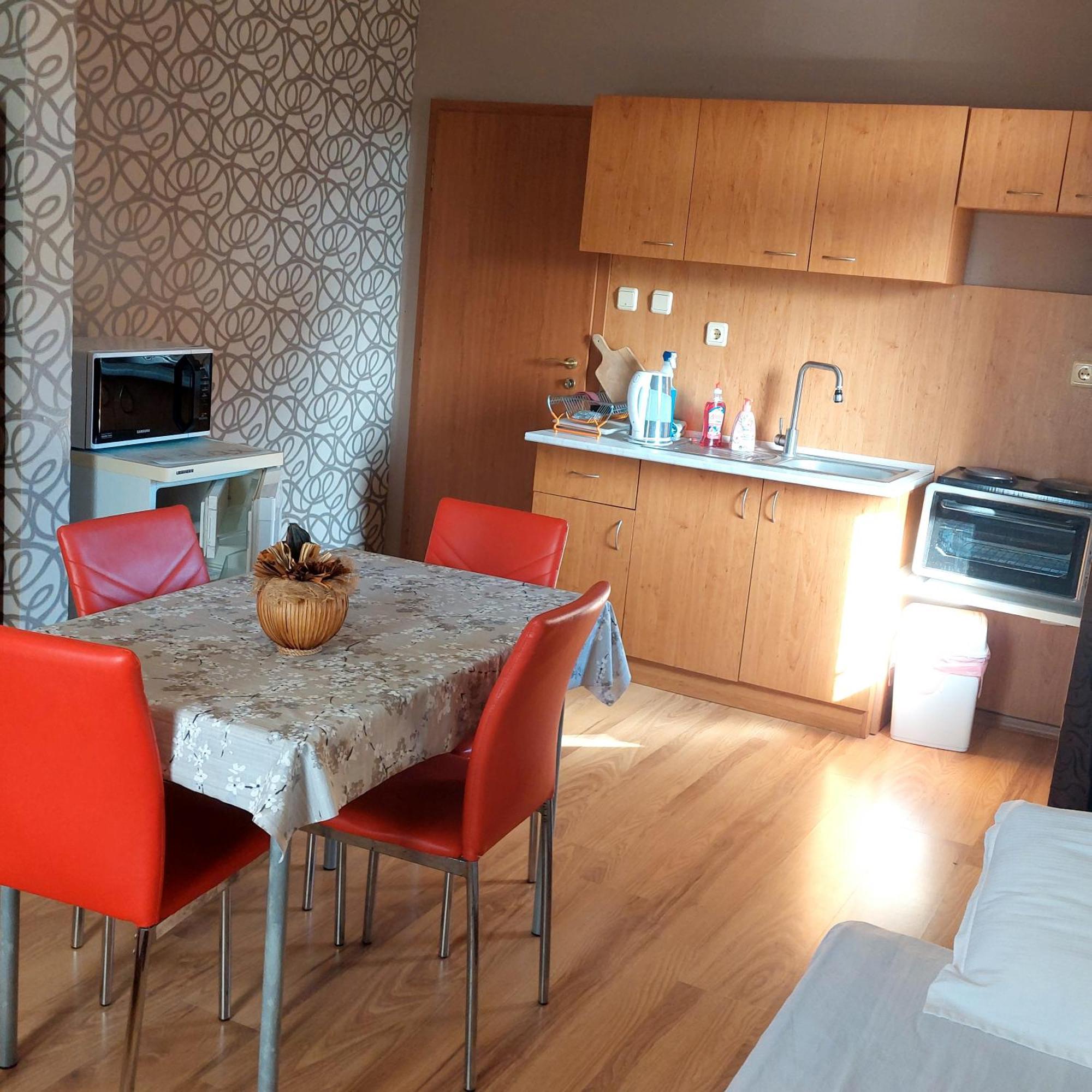 Hristovi Apartments & Studios Pomorie Luaran gambar