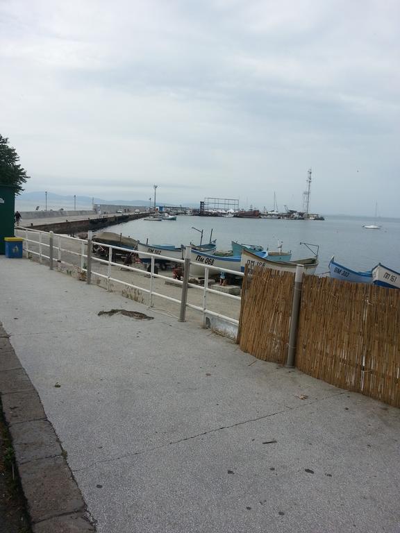 Hristovi Apartments & Studios Pomorie Luaran gambar